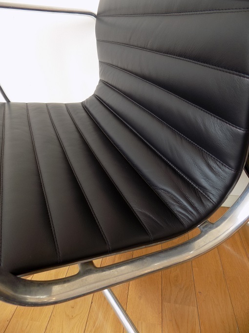 hermanmiller02.jpg