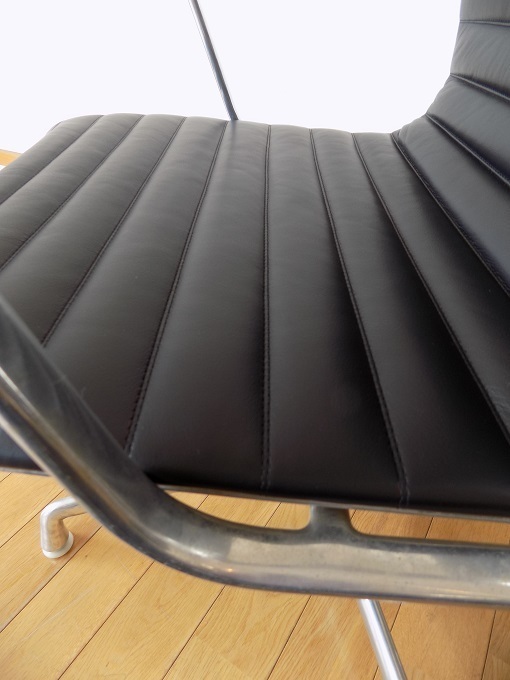 hermanmiller03.jpg